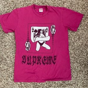 Supreme T-shirt in rose
